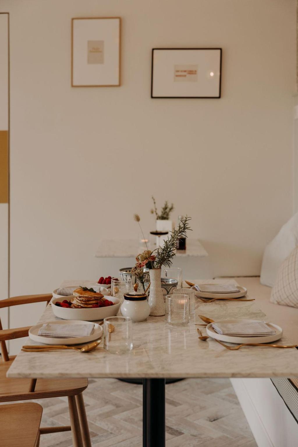 Chez Brens - Maison D'Hotes A La Hume グジャン・メストラ エクステリア 写真